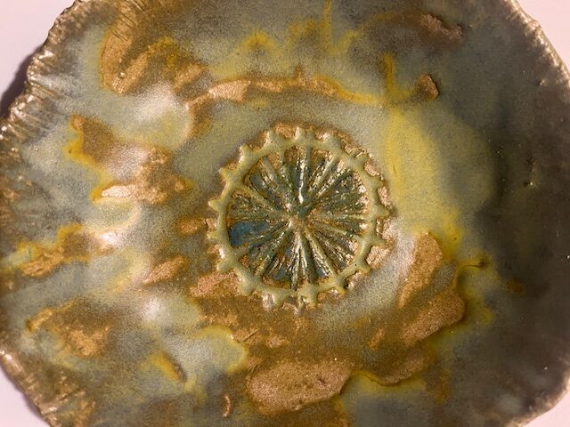 coupelle verte aux fleurs