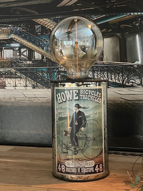 Lampe A bicyclette Howe