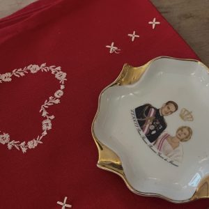 nappe coeur et cendrier Monaco
