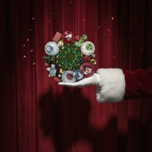 couronne et doigt ganté